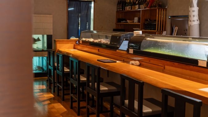 塚本鮮魚店 本店 カウンター席