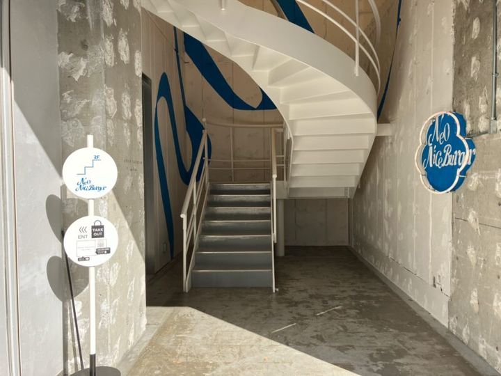 ネオナイスバーガー表参道外観