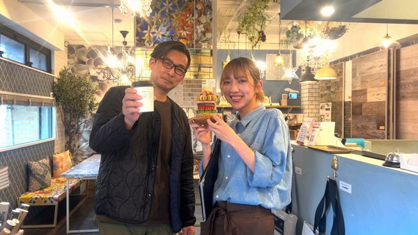 「友安製作所とハンバーガー」博多店 エレナさん・友安製作所 工務店 DAIさん