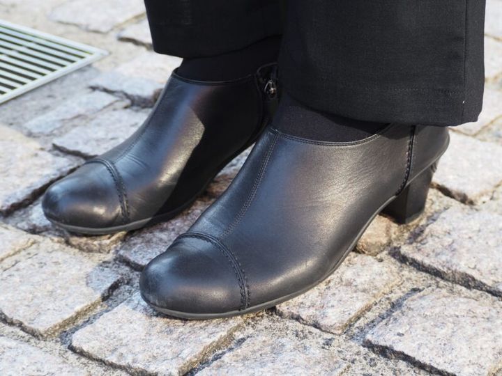 うさぎやのショートブーツ