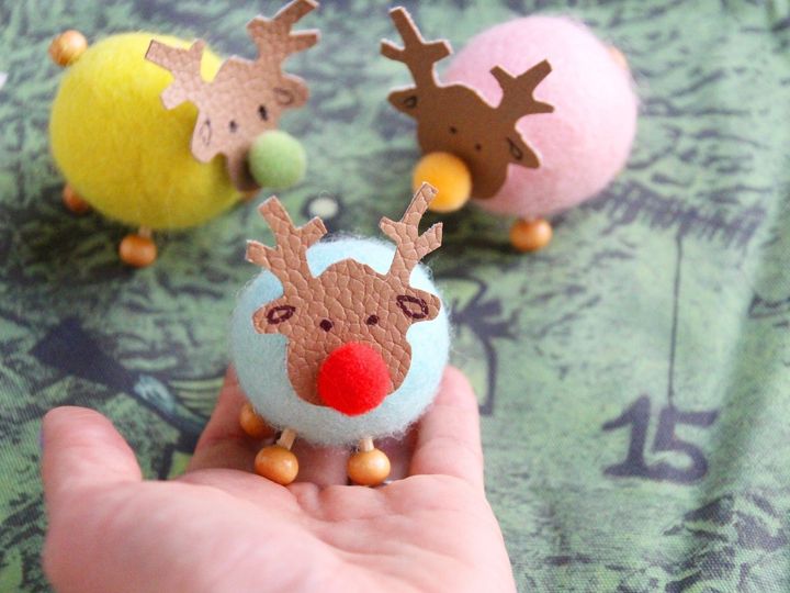 手乗りトナカイ【100均フェルトボール簡単Xmas工作】