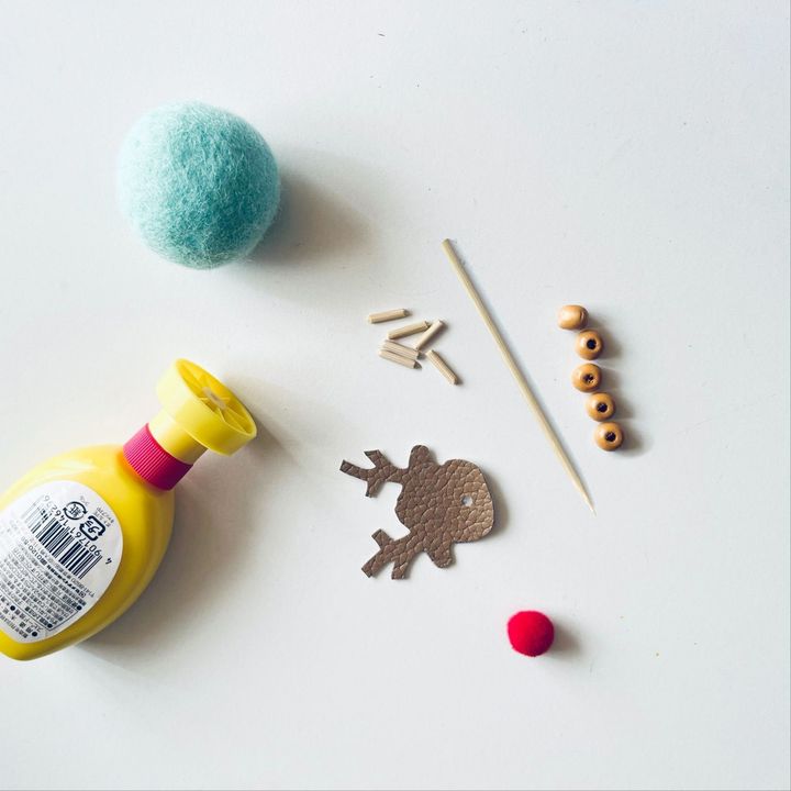 手乗りトナカイ【100均フェルトボール簡単Xmas工作】