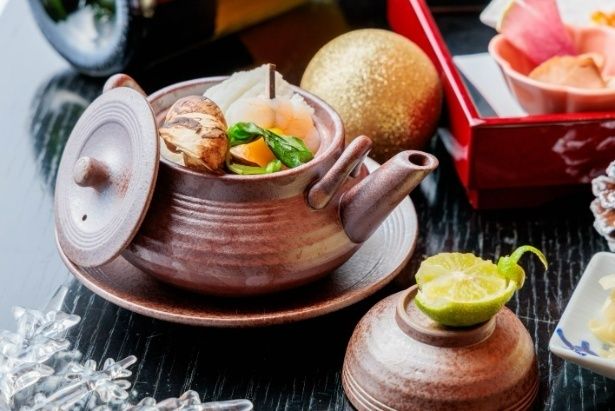 鮨コースのひと品として登場する冬のごちそう。和の心を添える温かな一品