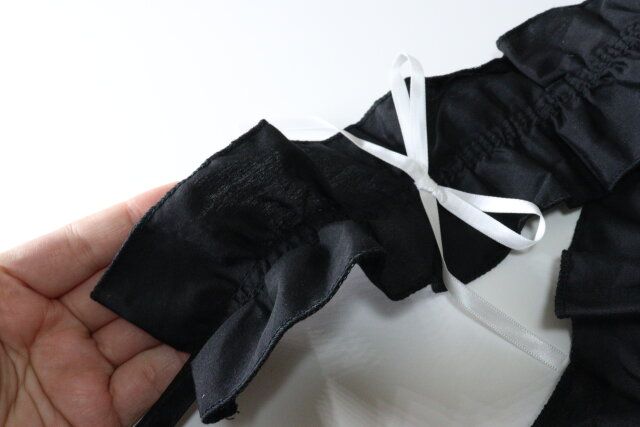 ダイソーのボリュームたっぷりなショルダーストラップ（くしゅくしゅリボン、シート付き）