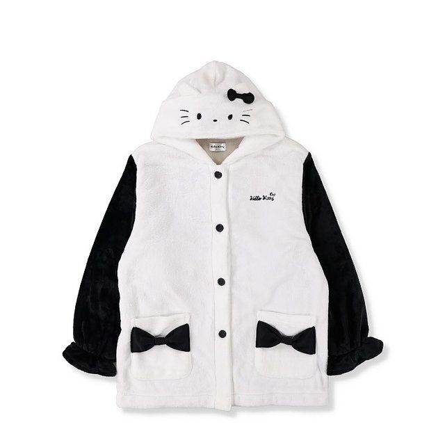 しまむらのハローキティルームジャケット