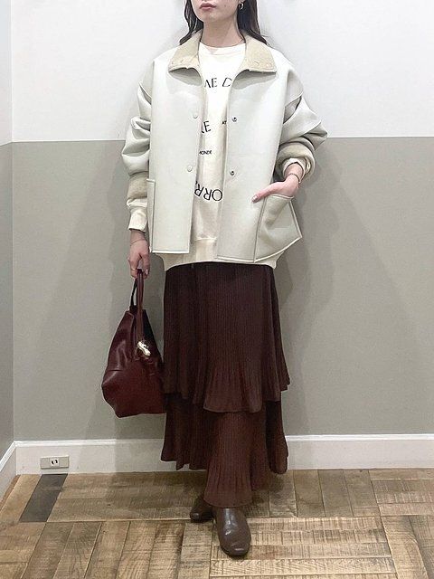 スウェット×スカートコーデ5