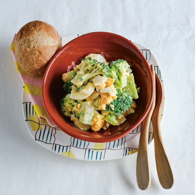 「ブロッコリー」を味方につけよう！今井亮さんに教わるレシピ「ブロッコリーと卵のサラダ」の画像1