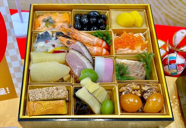 八百彦本店 おせち一段重