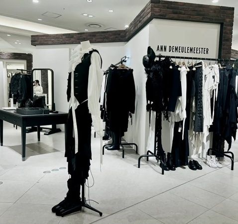 【大阪府大阪市】ANN DEMEULEMEESTER、25年秋冬コレクションの限定ショップOPEN