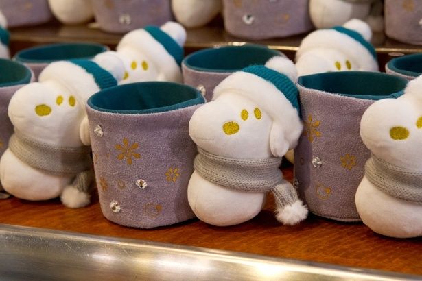 雪だるまになったスヌーピーのペンスタンド