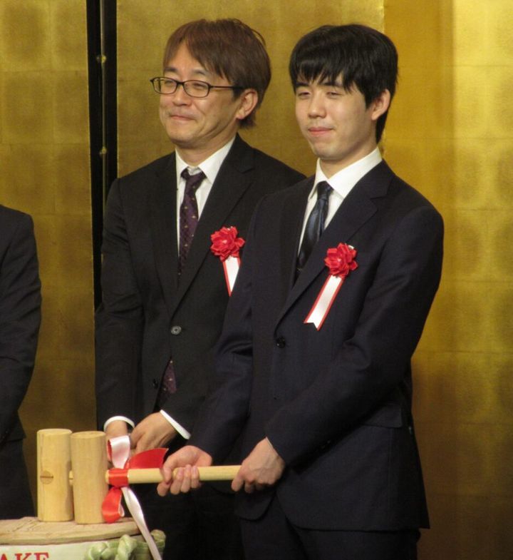 将棋界のレジェンド・羽生善治九段が、史上初となる通算1600勝を達成しました！🎉✨