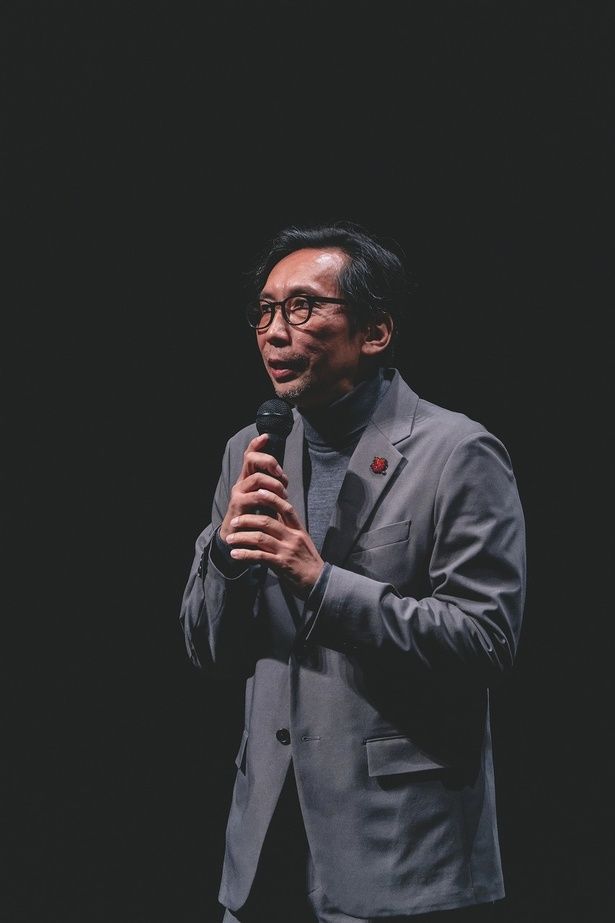 メガホンをとった行定勲監督