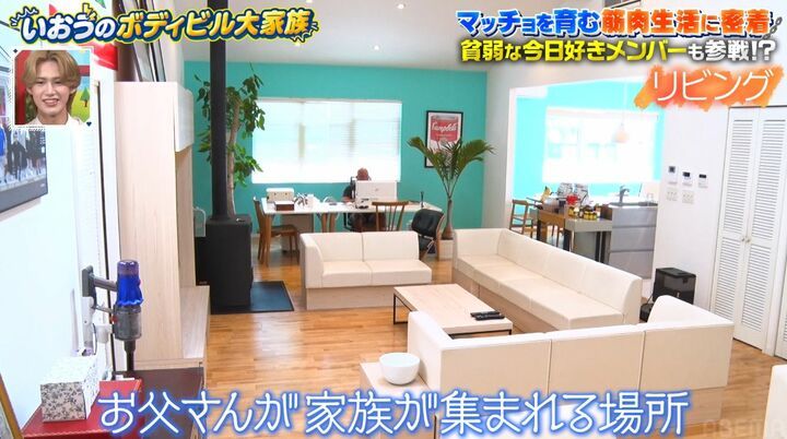 日本一のイケメンボディビルダー高校生の豪華な自宅を紹介