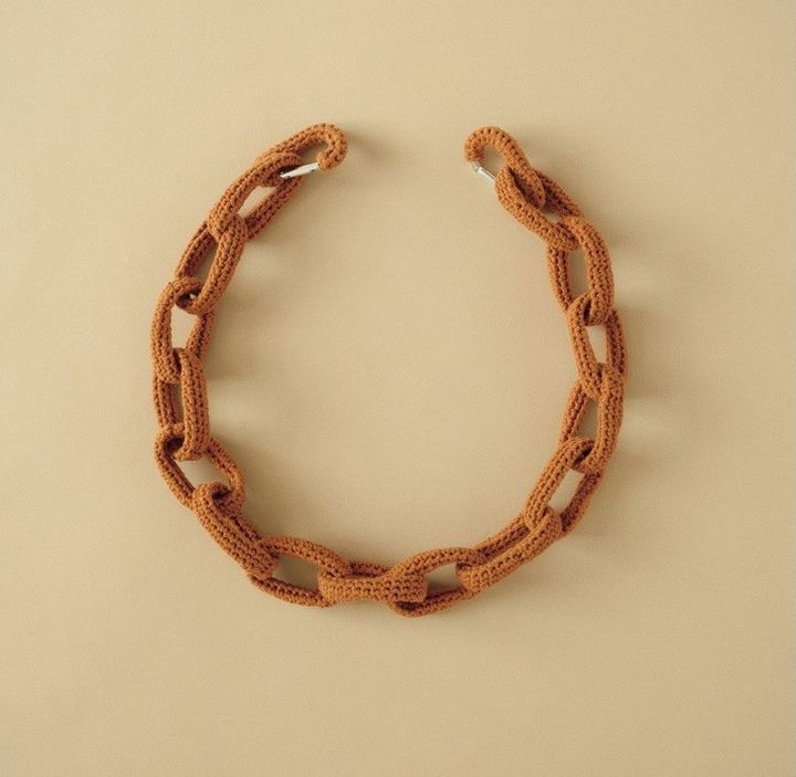 リブリオメンドンサのブラウンウォレットチェーン