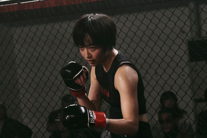 画像: ©2025「ナイトフラワー」製作委員会 半年間の役作りを経て、格闘家を演じた森田望智。本物さながらの格闘シーンも注目したい。