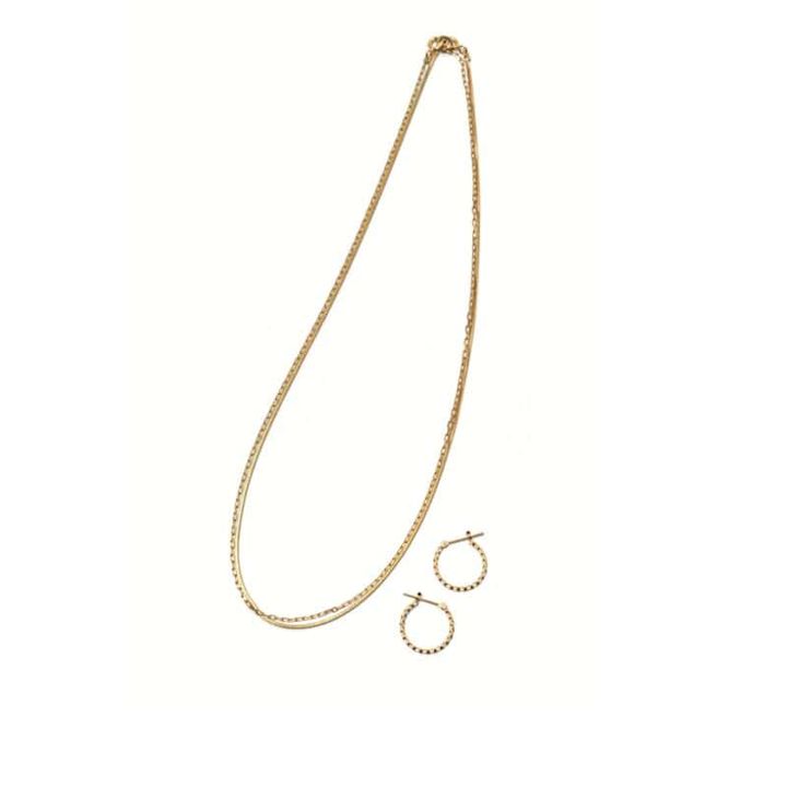 ビジネスシーンのアクセサリー