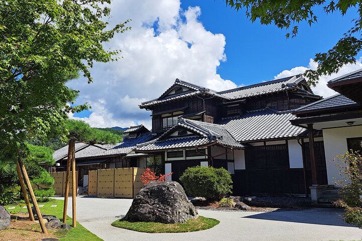 築100年の文化財で特別な和スイーツ体験を♪ 大正ロマンあふれる秘密のラウンジ「豊門会館」