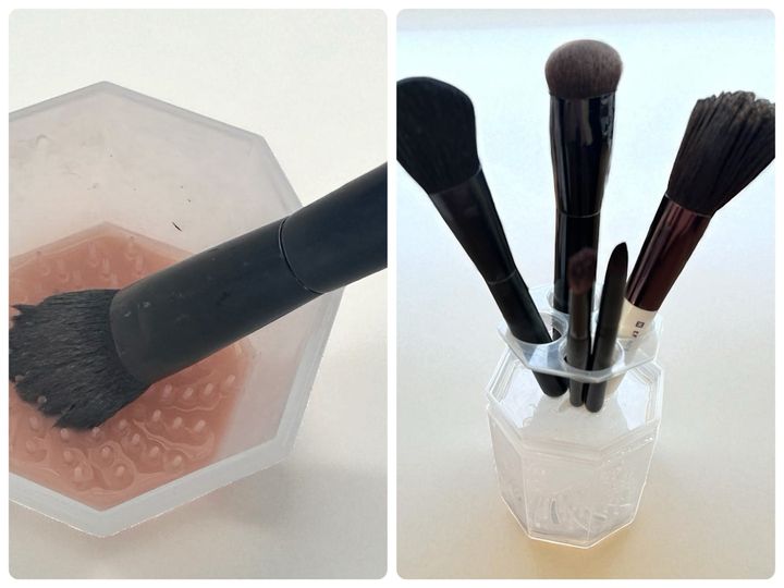 底の凹凸がある部分でブラシをなでるようにして洗う