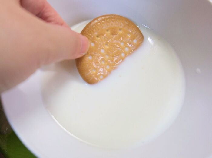 【家事ヤロウ!!!】ザ・ベストテンでふるまっていた「伝説の徹子ケーキ」は一同絶賛の伝説級のうまさ♡スポンジ生地は意外なお菓子なんです！