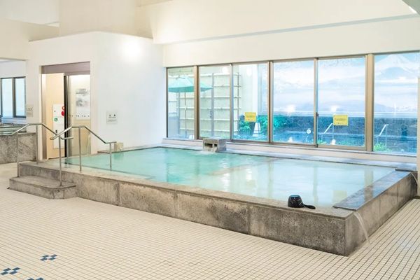 【東京都新宿区】新宿天然温泉テルマー湯が、早朝追加料金が無料になる朝得割引を開始！お得に朝風呂を