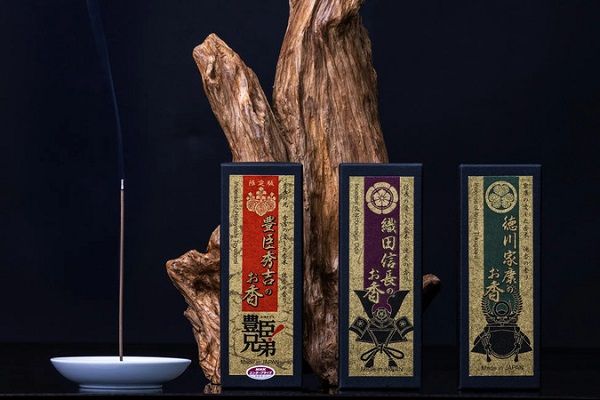 大河ドラマ『豊臣兄弟！』ロゴがデザインされた、「限定版 豊臣秀吉のお香」発売