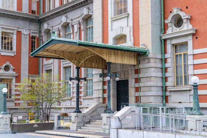 地下1階は見学自由！近代建築のシンボル「大阪市中央公会堂」を見に中之島公園へ