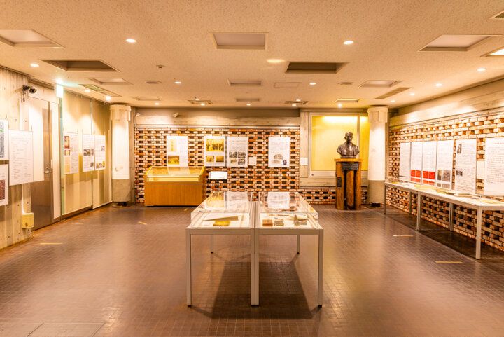 地下1階は見学自由！近代建築のシンボル「大阪市中央公会堂」を見に中之島公園へ