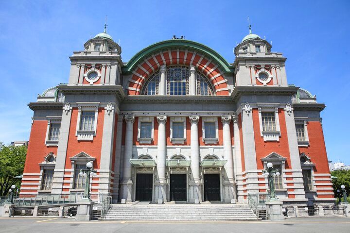 地下1階は見学自由！近代建築のシンボル「大阪市中央公会堂」を見に中之島公園へ