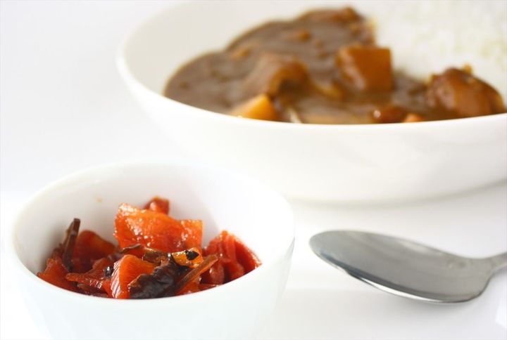 カレーに「福神漬け」は？