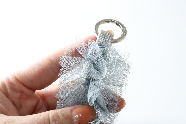 ハンドストラップ（チュール、シート付き） 素材感