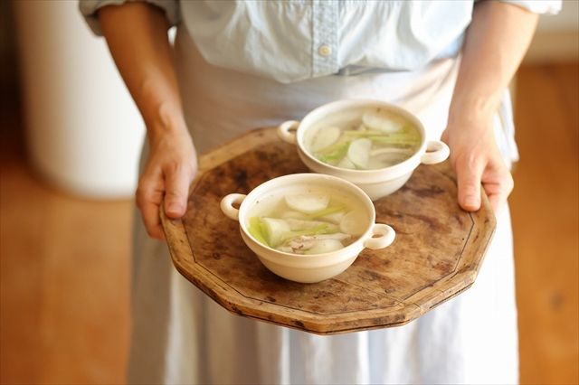 生姜が体を温めてくれる「カブと鶏肉のスープ」