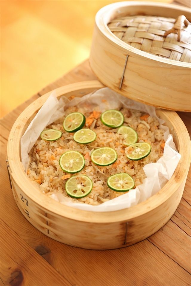 餅米を使わなくてもOK！「鮭ときのこのおこわ風」