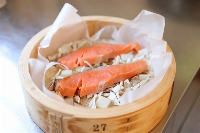 餅米を使わなくてもOK！「鮭ときのこのおこわ風」作り方③