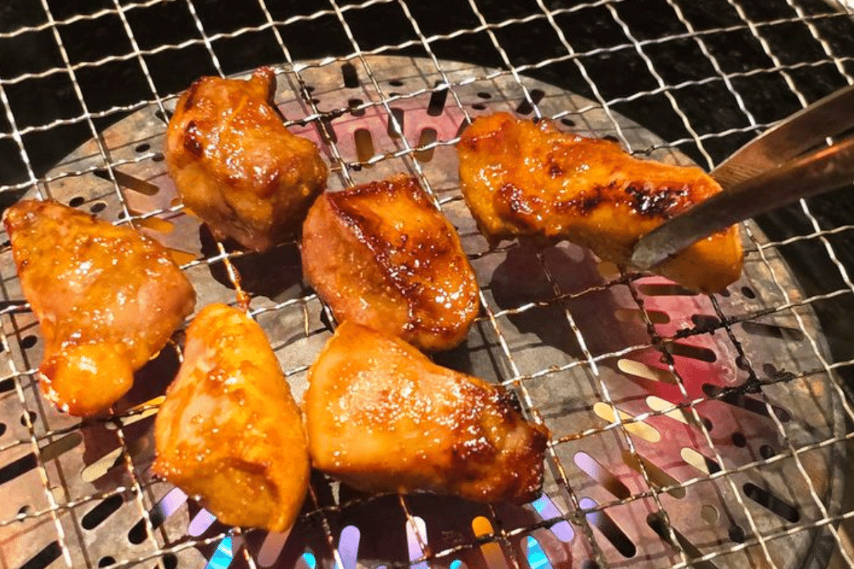 焼肉きんぐのラムホルモン味噌焼が注目