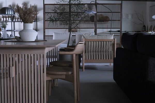 京都のインテリアショップOusiaで佐賀発家具ブランドARIAKEの関西初ポップアップ開催