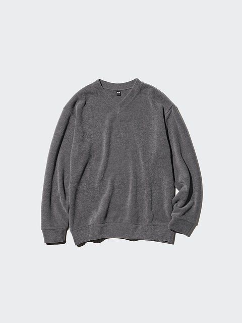 ユニクロのソフトニットフリースVネックT