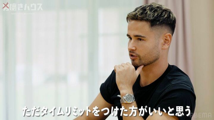 【写真・画像】25歳無職男性、実家を出たくない理由明かす「お母さんが大好き」「つらい会社で3年間頑張った貯金を簡単に減らしたくない」 2枚目