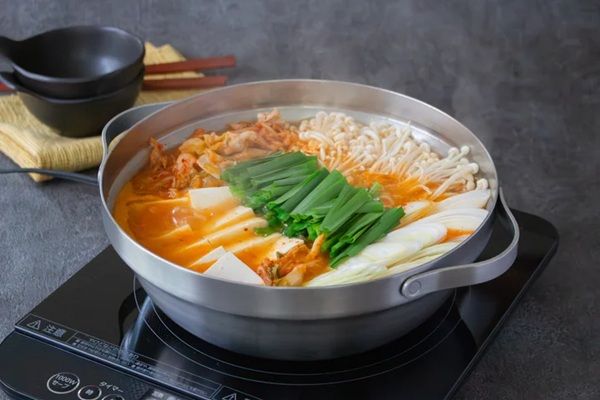 温かみのあるステンレス製の『かこい鍋』が誕生！一年中使える新定番