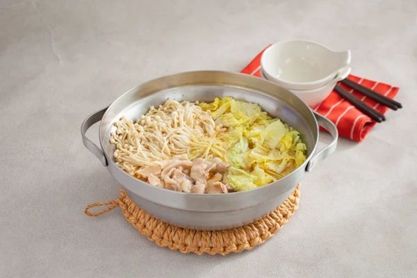 温かみのあるステンレス製の『かこい鍋』が誕生！一年中使える新定番