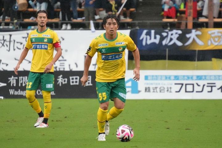 画像: 初めての移籍となった千葉でプレーする小川（写真 浅野凜太郎）