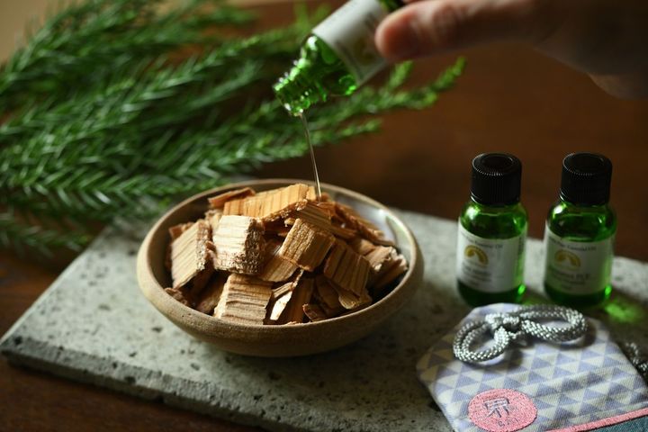 「日光杉のお守り作り」もプランの体験の1つ