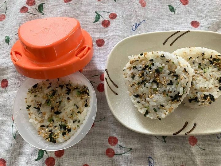 Seria(セリア)：まぜこみおにぎり型