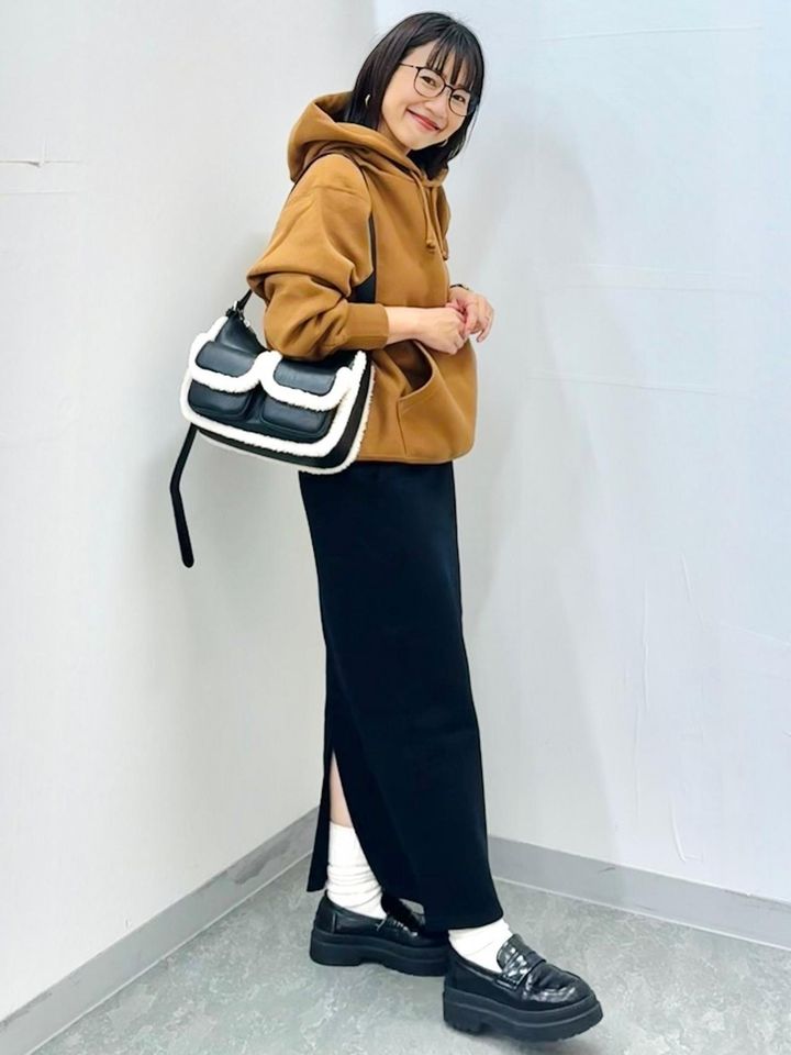 画像2: 出典：GU