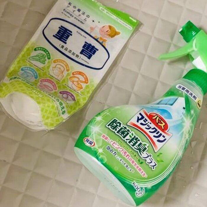 2種類合わせるだけでOK！何年も落ちなかった「お風呂の床汚れ」がキレイになった♡
