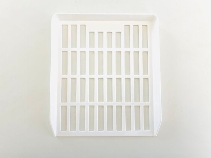 【セリア】冷凍庫の救世主みつけた！作り置きがもっとラクになる『格子トレイ』の正体とは…♡