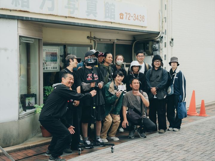 映画『架空の犬と嘘をつく猫』メイキング画像 （C）2025 映画「架空の犬と嘘をつく猫」製作委員会 width=