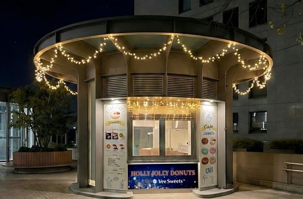 【東京都千代田区】ドーナツ店「HOLLY JOLLY DONUTS by Vee Sweets」がイルミネーションイベントに登場！
