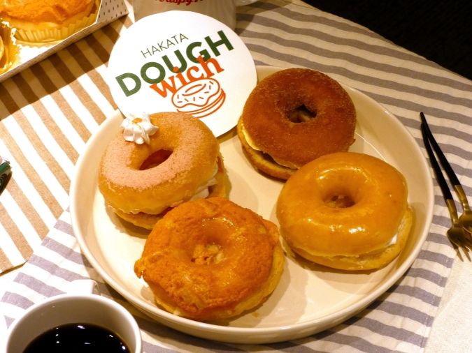 クリスピー・クリーム・ドーナツ アミュプラザ博多店ドーウィッチ 4種類