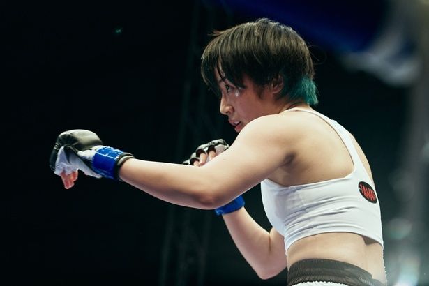 多摩恵を演じるため、森田望智は本気で格闘技に挑み、体も心も作り上げたという [c]2025「ナイトフラワー」製作委員会