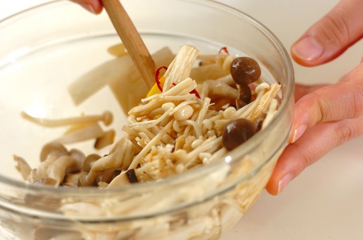 キノコの中華風マリネの作り方2